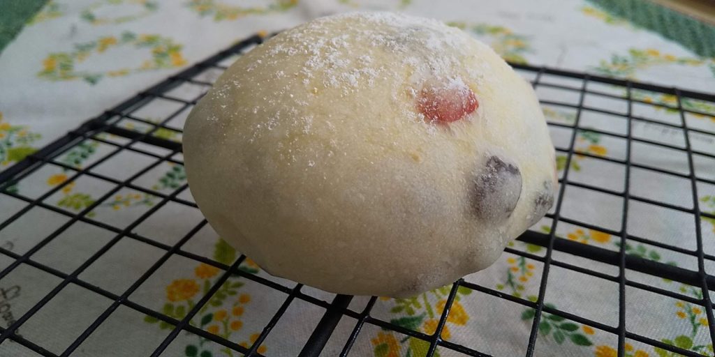 杏仁クリームパン